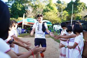 BIB: 2226
                            <button type="button" onclick="openModal(18990552)" class="btn btn-primary btn-sm float-right btn-popup" data-toggle="modal" data-target=".modal-high-quality">
                        <i class="fas fa-shopping-cart"></i> Add to Cart
                    </button>
                                            <button type="button" onclick="isThisMe(18990552, true)" class="btn btn-success btn-sm float-right btn-popup btn-isme hidden" data-toggle="tooltip" data-placement="bottom" title="นี่คือรูปของคุณใช่ไหม คลิกที่นี่เพื่อเอาเข้าอัลบั้ม">
                        <i class="fas fa-plus"></i> Add to album
                    </button>
                    <button type="button" onclick="isThisMe(18990552, false)" class="btn btn-warning btn-sm float-right btn-popup btn-isnotme hidden">
                        <i class="fas fa-ban"></i> Remove from album
                    </button>